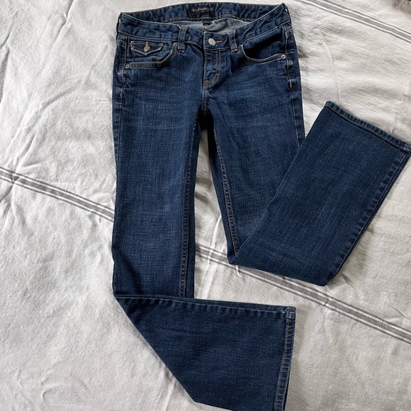 Banana Republic Low-rise Bootcut Jeans, Sz 4S - Picture 3 of 8